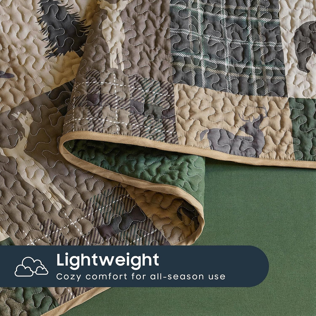 - Rustic Quilt Set, Cabin Lodge Christmas Bear Moose Deer Wildlife Western Patchwork Country, Reversible Lightweight Bedspread Coverlet, 3 Pieces, Green Brown, Queen/Full Size