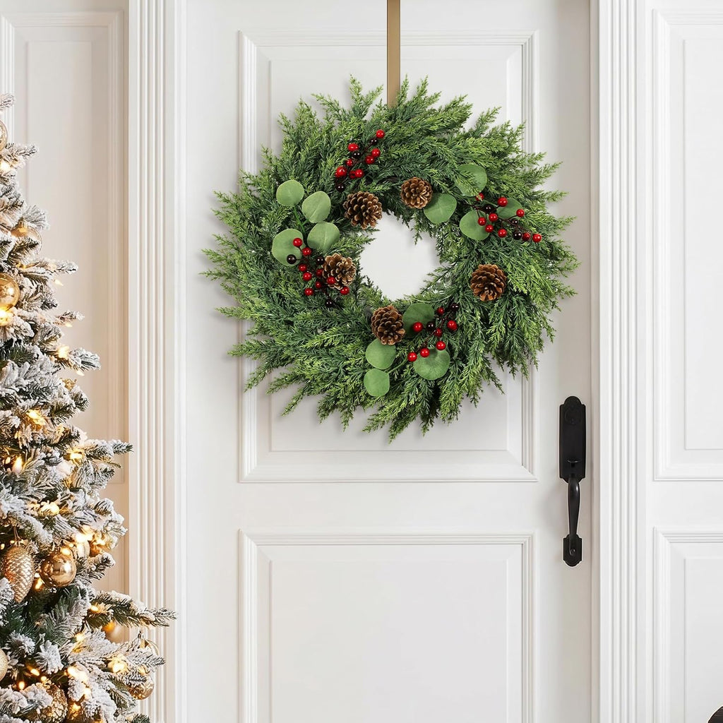 Christmas Decor, 24" Cedar Christmas Wreath with Pinecones